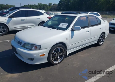 2002 Infiniti G20 Luxury z USA, uszkodzony, nr VIN JNKCP11A62T507040